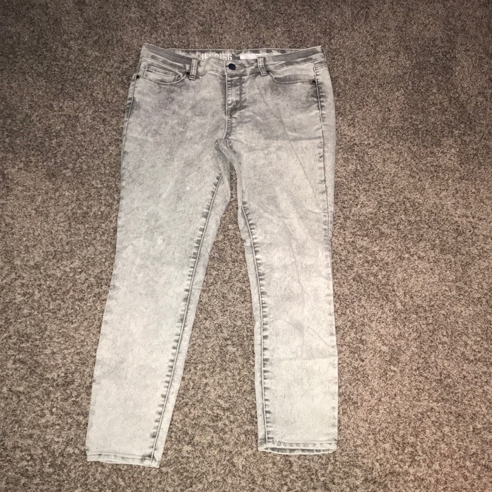 Light gray wash jeggings